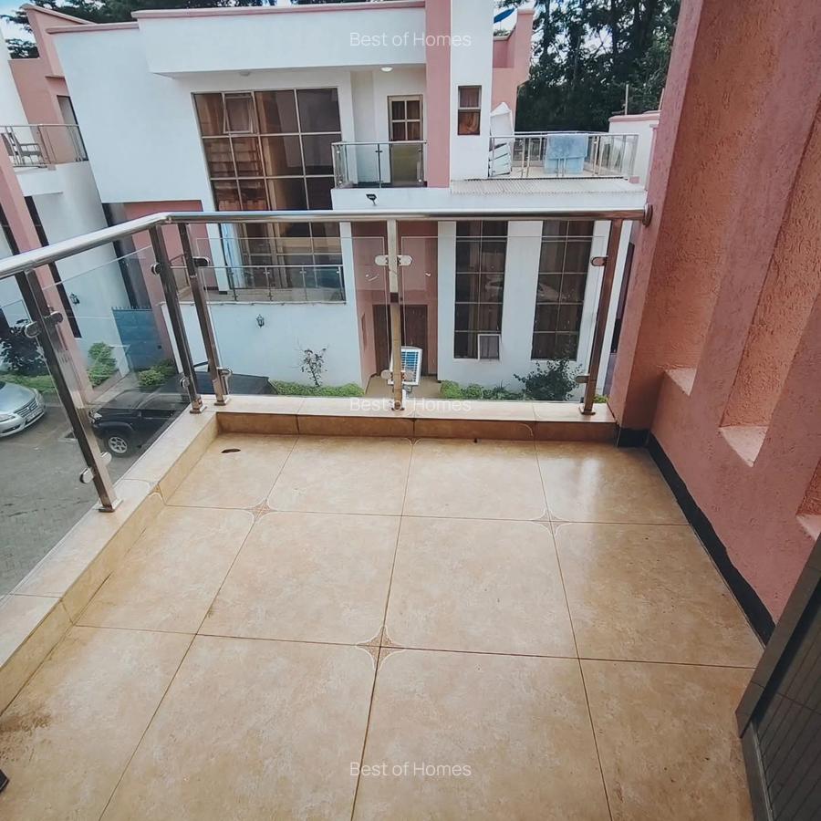 5 Bed Townhouse with En Suite at Chalbi - 1