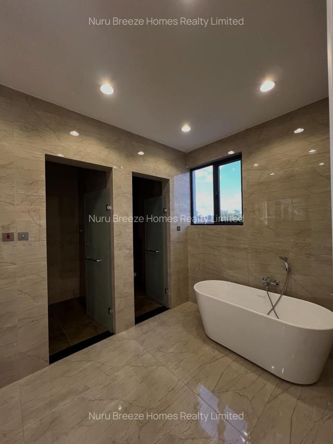 5 Bed Townhouse with En Suite in Lavington - 15