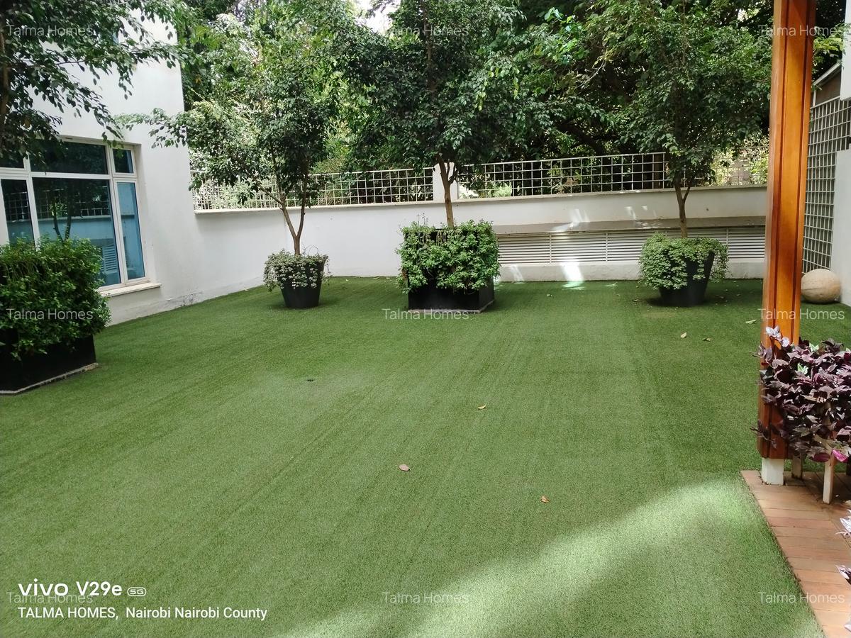 2 Bed Apartment with En Suite in Westlands Area - 10
