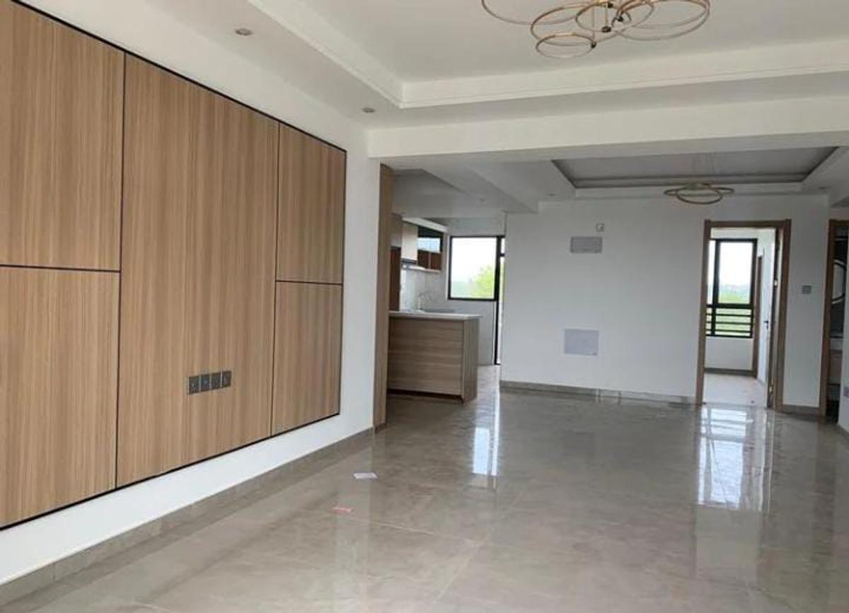3 Bed Apartment with En Suite in Riverside - 6