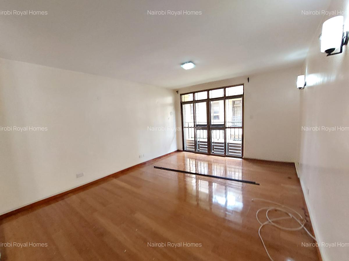 6 Bed Townhouse with En Suite at Convent Drive - 10