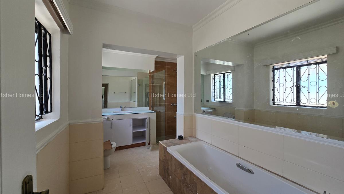 6 Bed House with En Suite in Kilimani - 15