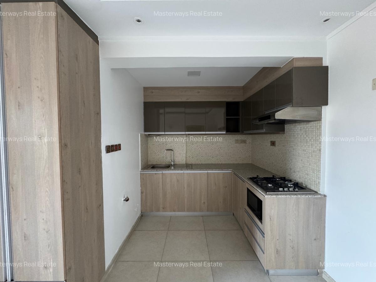 Studio Apartment with En Suite in Westlands Area - 1