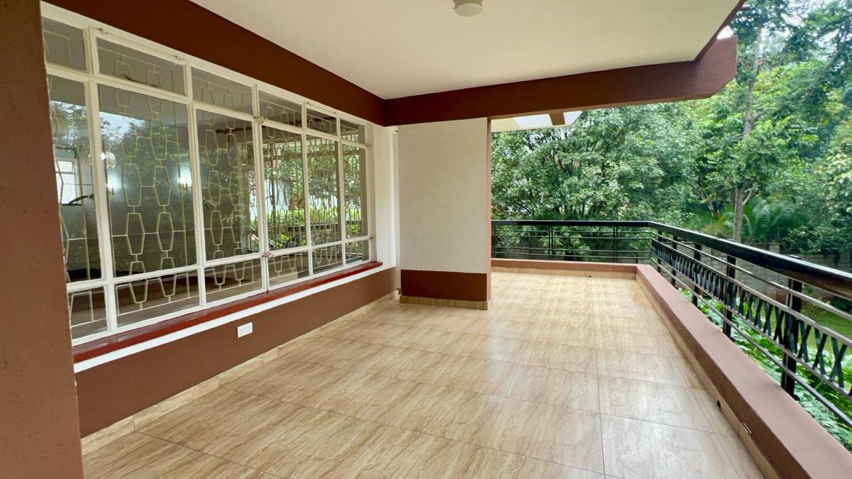 5 Bed House with En Suite in Runda - 5
