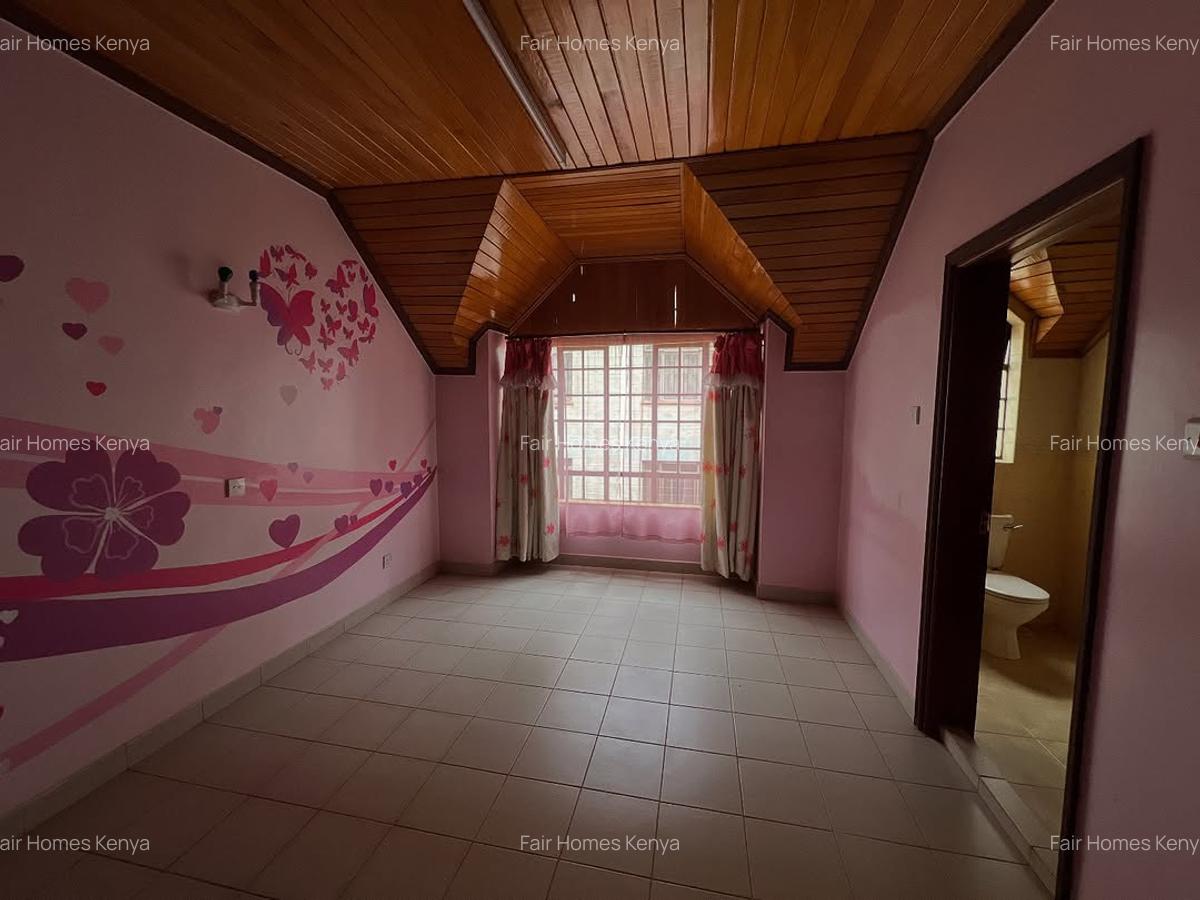 5 Bed Townhouse with En Suite at Kabasiran Avenue - 7