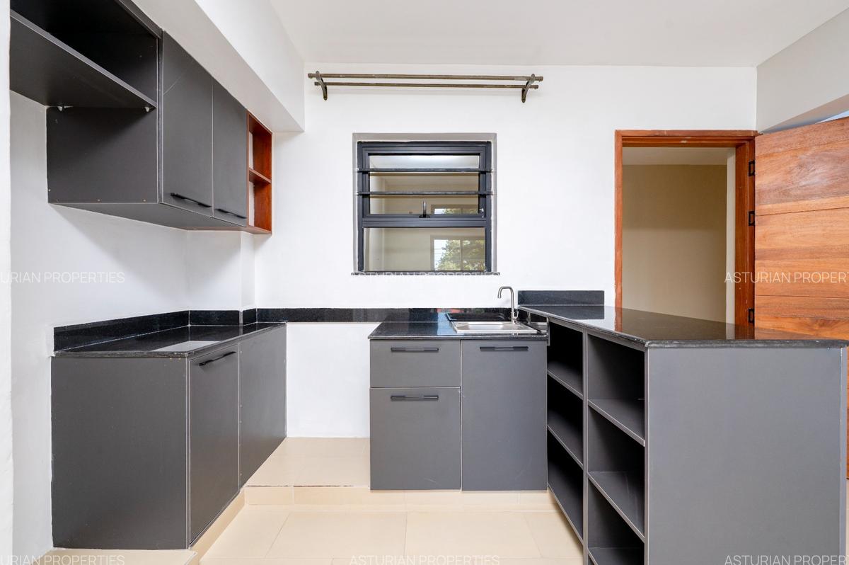 1 Bed Apartment with En Suite in Kitisuru - 1