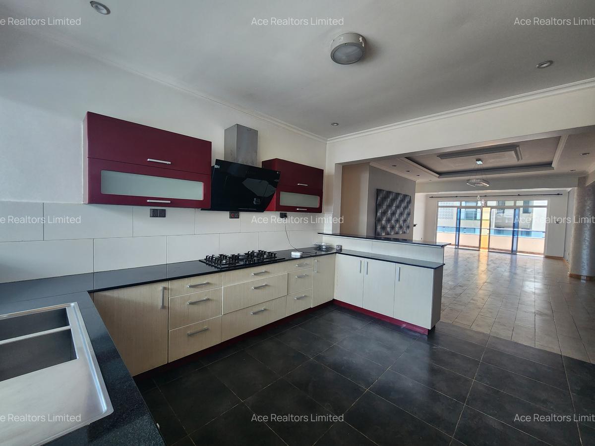 4 Bed Apartment with En Suite at Siaya Road - 2