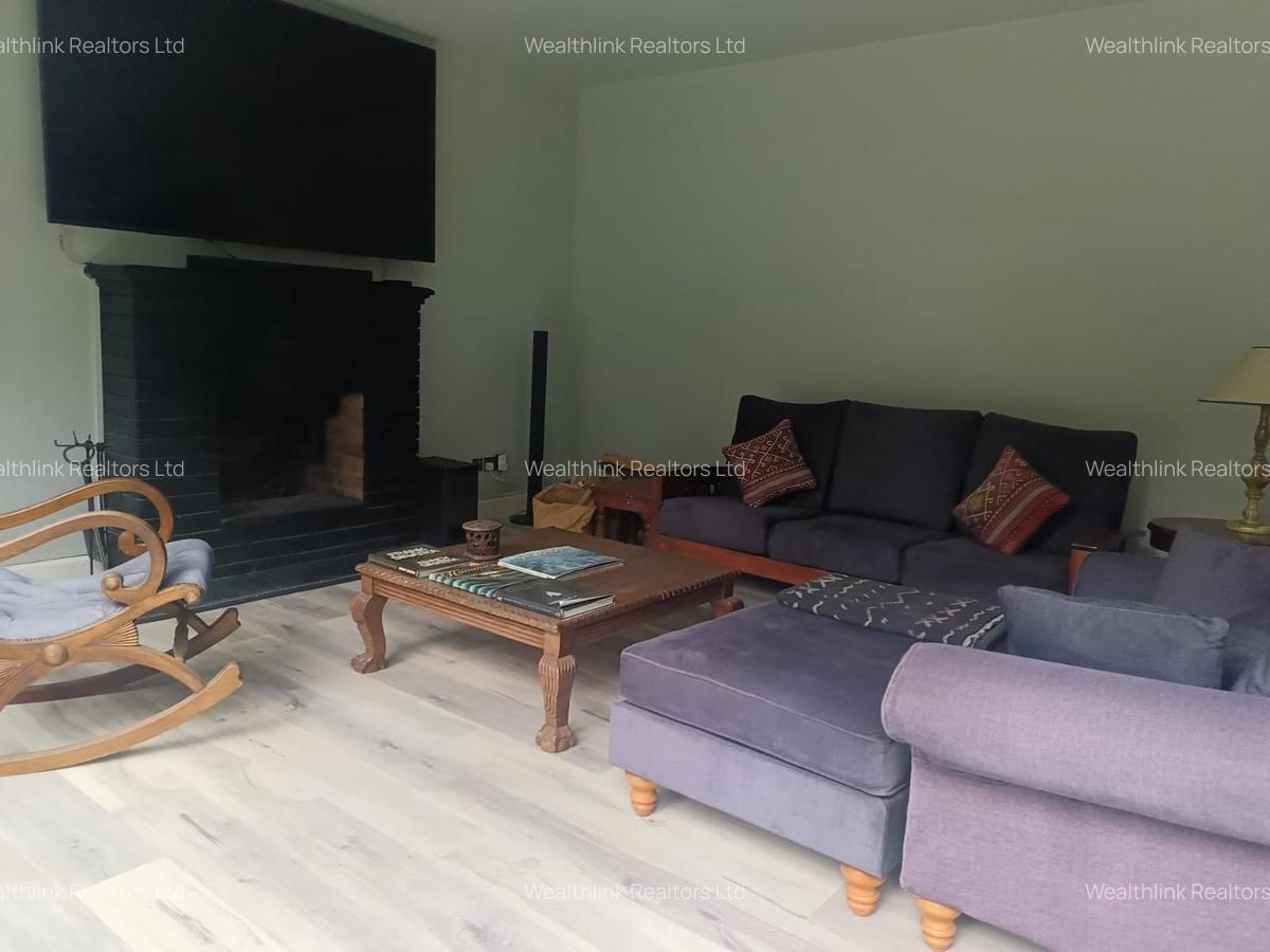 3 Bed House with Garden at Nyari - 5