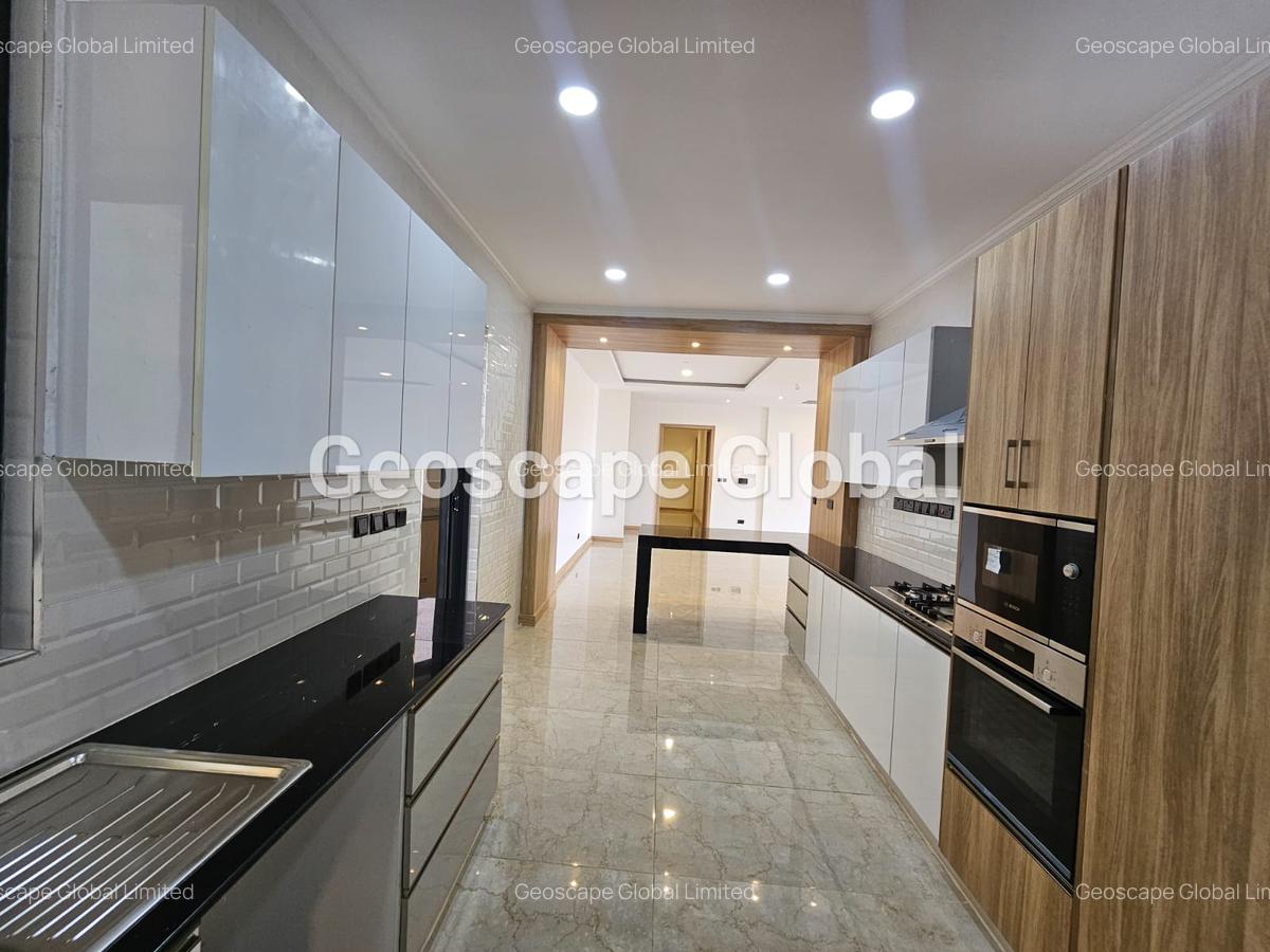 4 Bed Apartment with En Suite in Spring Valley - 4