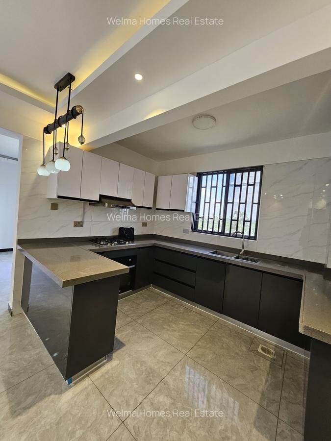 2 Bed Apartment with En Suite in Lavington - 3