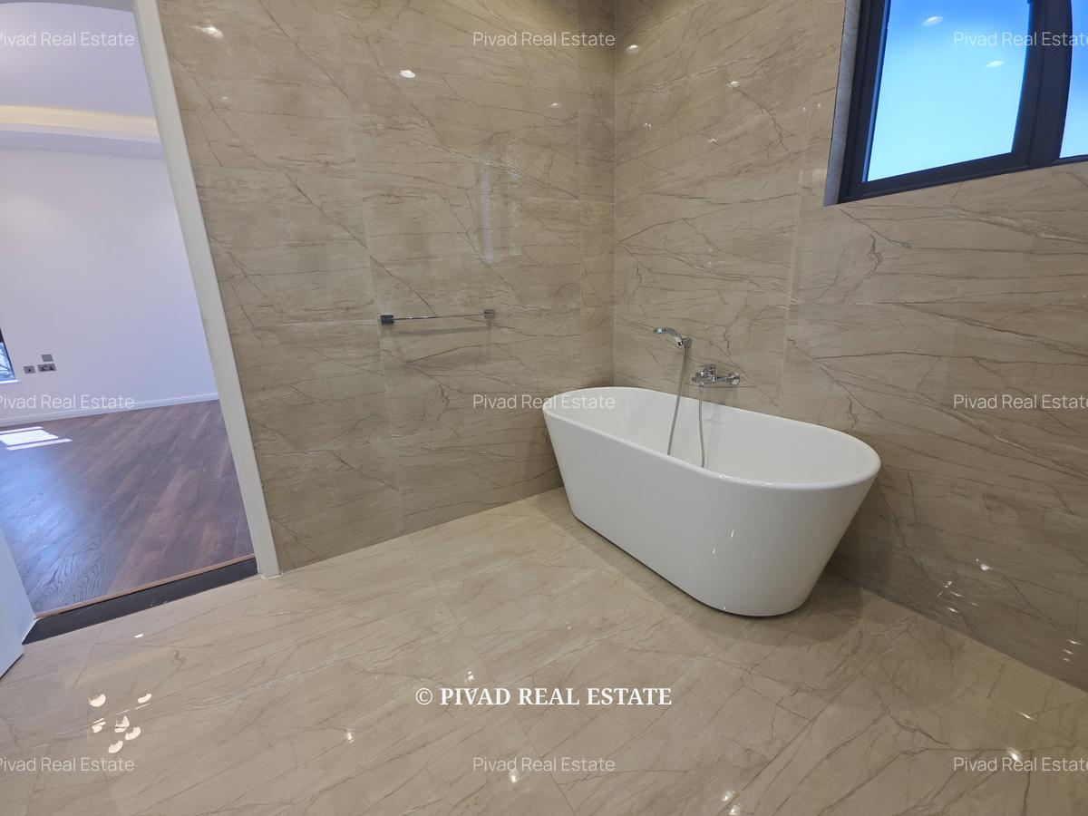 5 Bed Townhouse with Swimming Pool in Lavington - 4