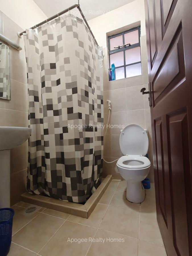 Serviced 2 Bed Apartment with En Suite at Fourways Junction Estate - 12