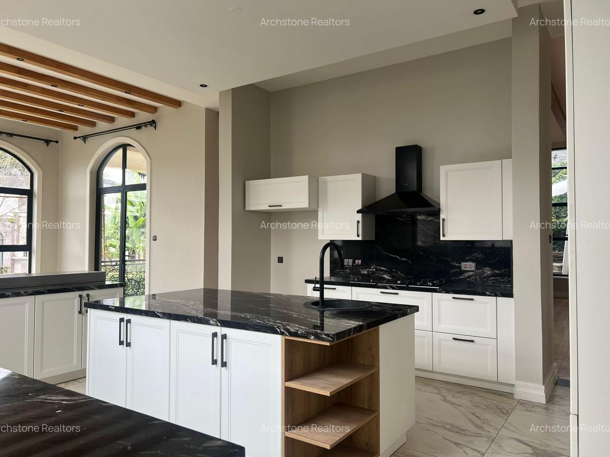 5 Bed Townhouse with En Suite in Loresho - 16