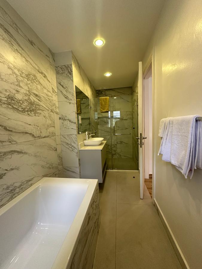 Serviced 3 Bed Apartment with En Suite in Runda - 16
