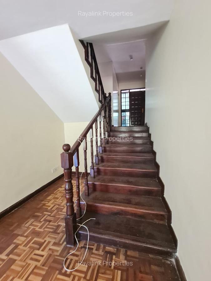 4 Bed Townhouse with En Suite at Spring Valley - 7
