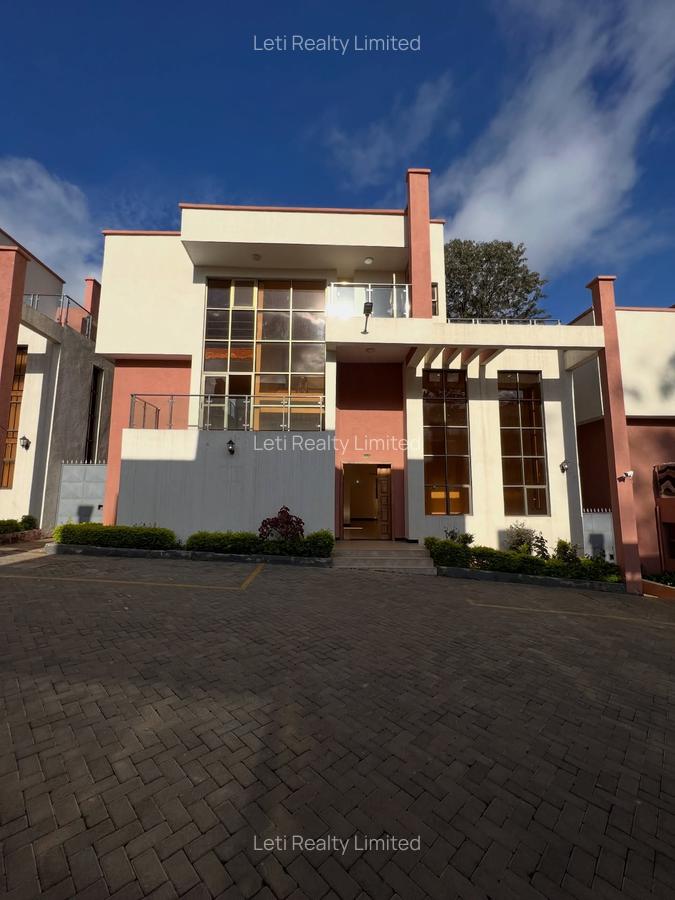5 Bed Townhouse with En Suite in Lavington - 1