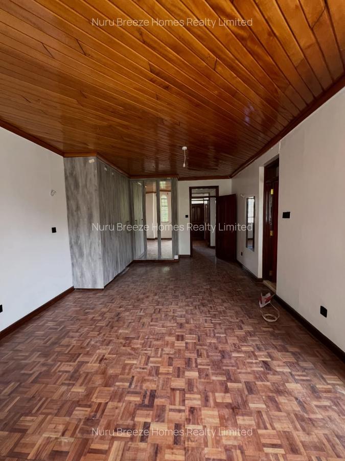 4 Bed Townhouse with En Suite in Lavington - 7