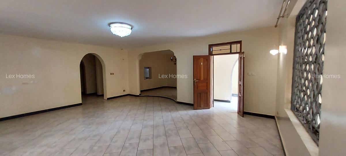 6 Bed House with En Suite at Magadi Road - 2