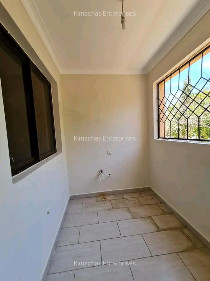 3 Bed Apartment with En Suite at Moyne Drive - 3