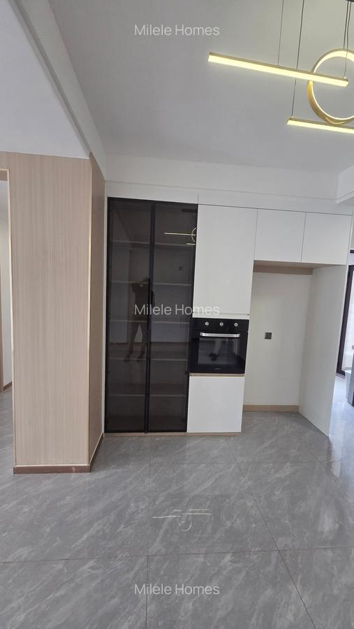 Serviced 3 Bed Apartment with En Suite at Riverside Drive - 9