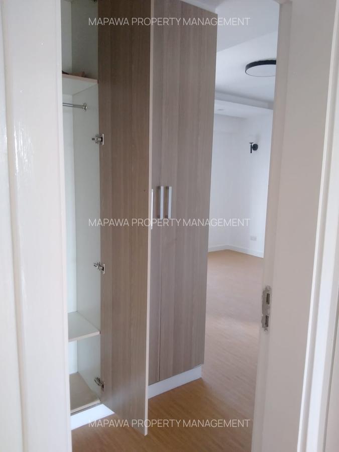 3 Bed Apartment with En Suite in Lavington - 5