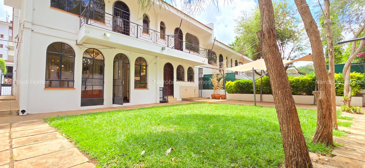 5 Bed Townhouse with En Suite at Riverside Drive - 4