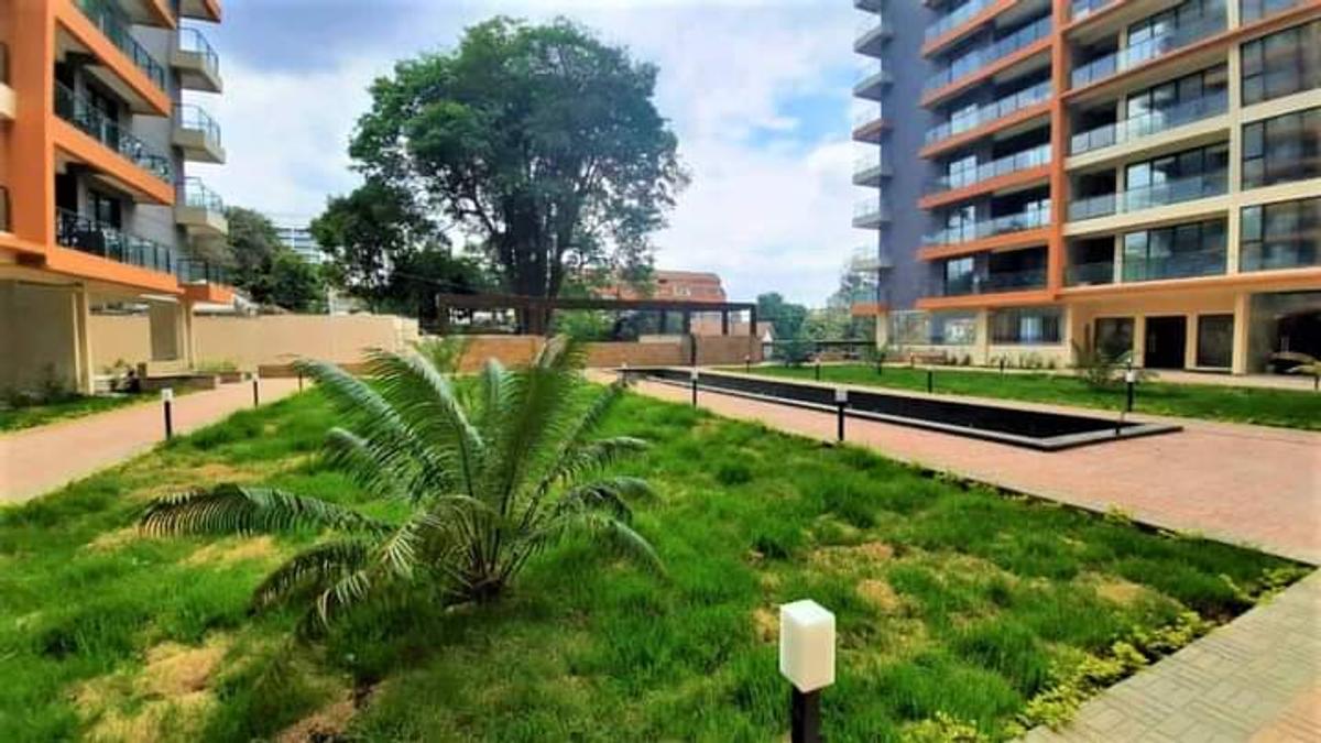 2 Bed Apartment with En Suite in Lavington - 1