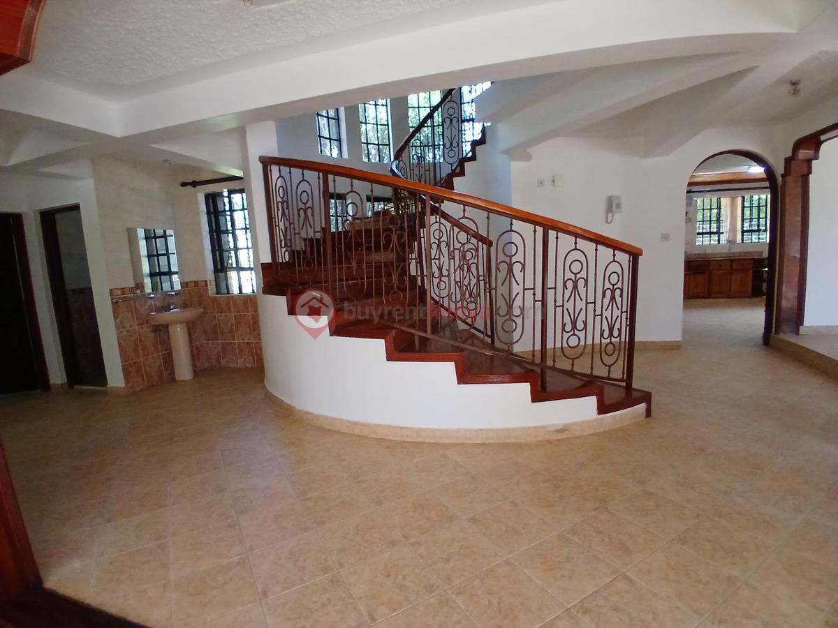 4 Bed House with En Suite in Karen - 12