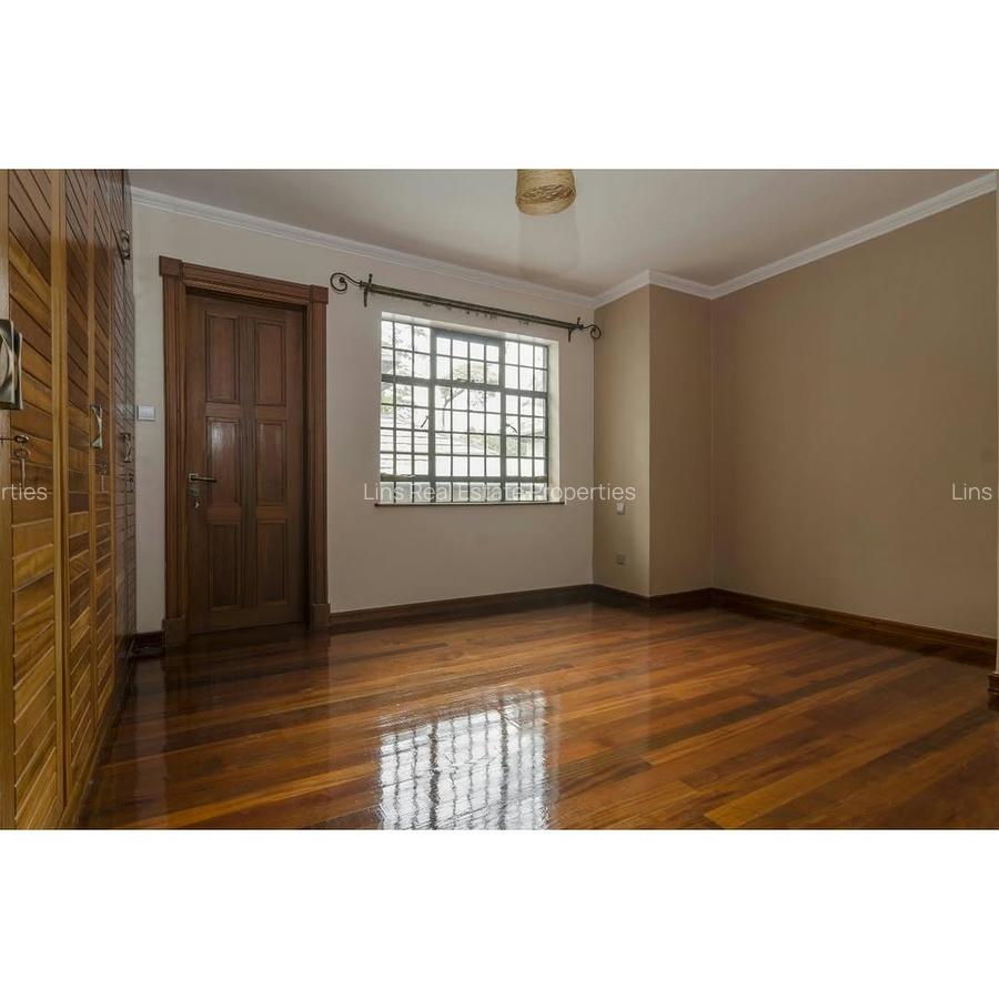 4 Bed Townhouse with En Suite at Peponi Gardens - 12