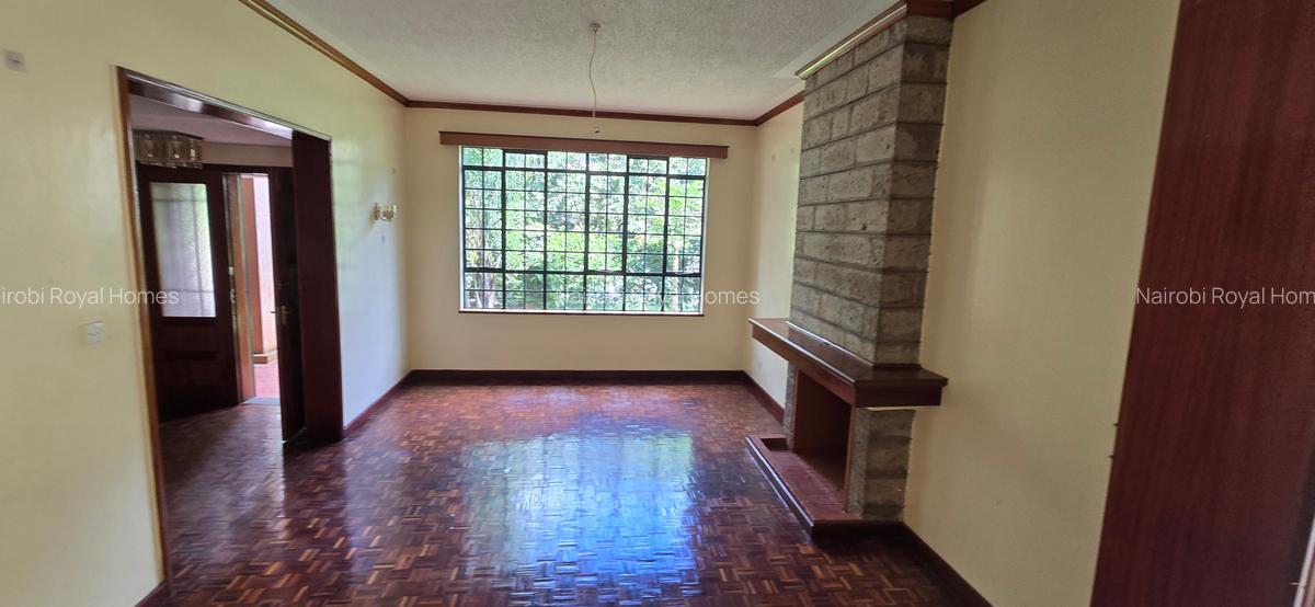 4 Bed Townhouse with En Suite at Brookside Garden - 18