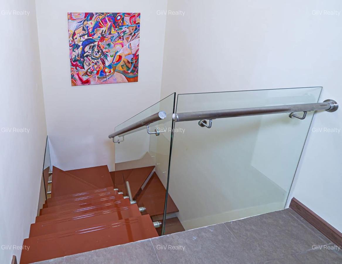 Furnished 2 Bed Apartment with En Suite in Spring Valley - 13