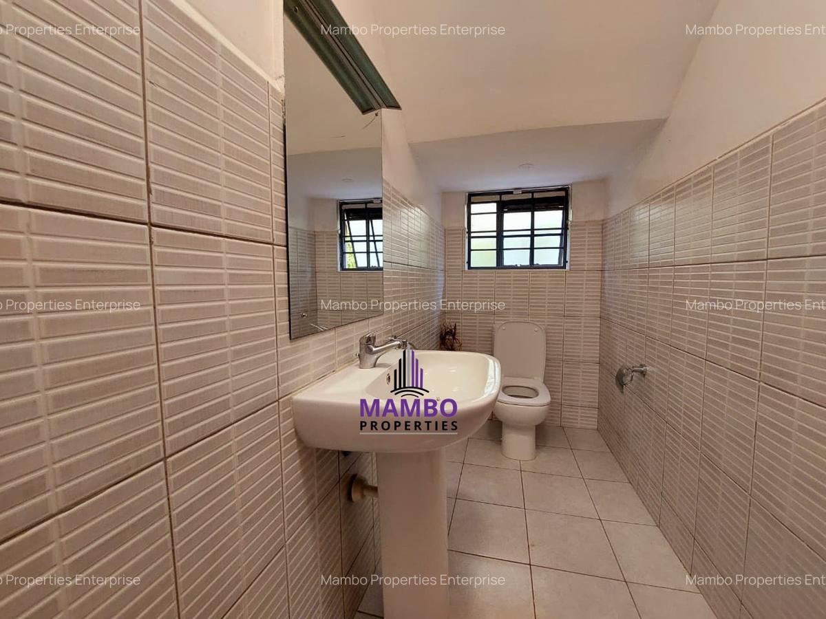 4 Bed Villa with En Suite at Kirawa Rd - 12