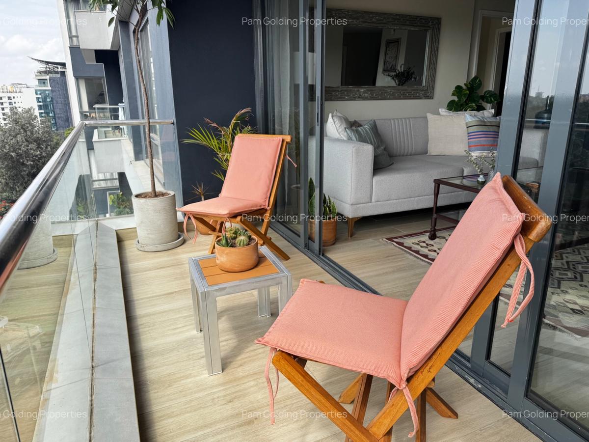 2 Bed Apartment with En Suite in Riverside - 2