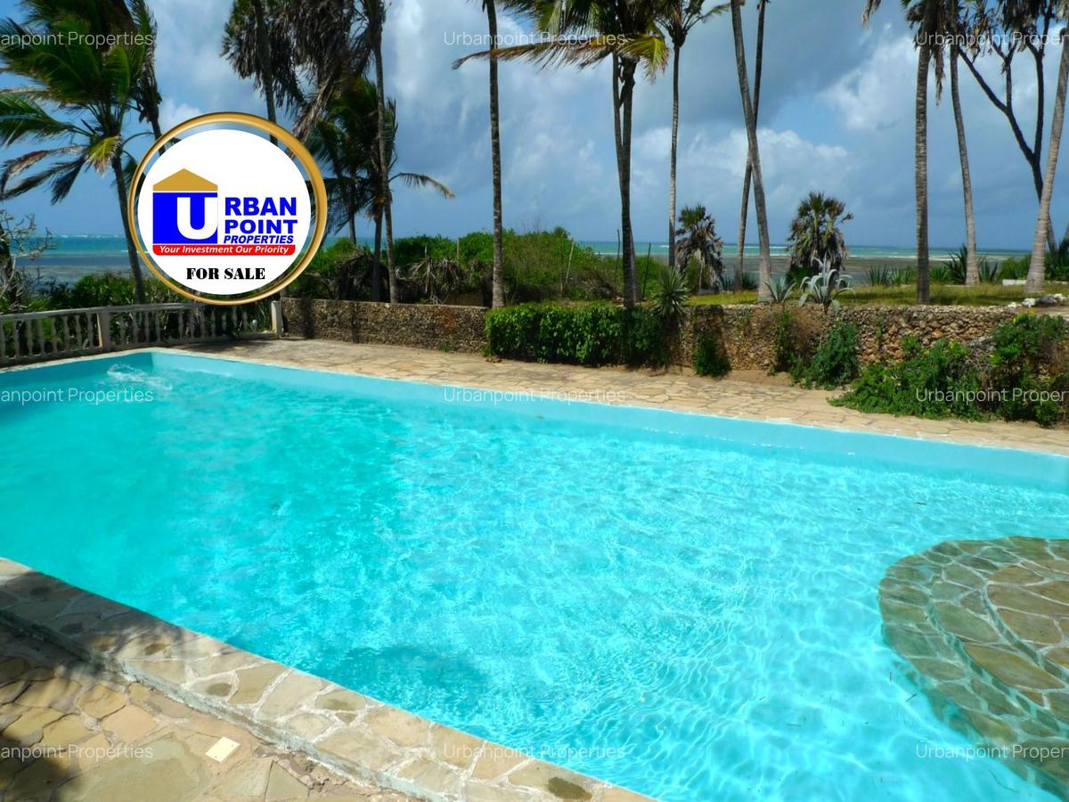 4 Bed House with En Suite in Malindi - 13