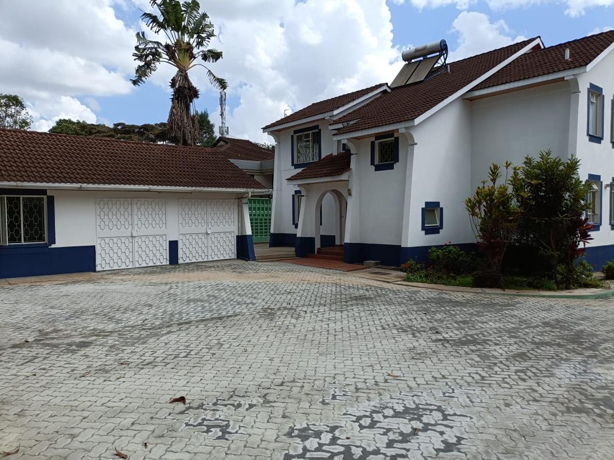 4 Bed House with En Suite at Runda - 3