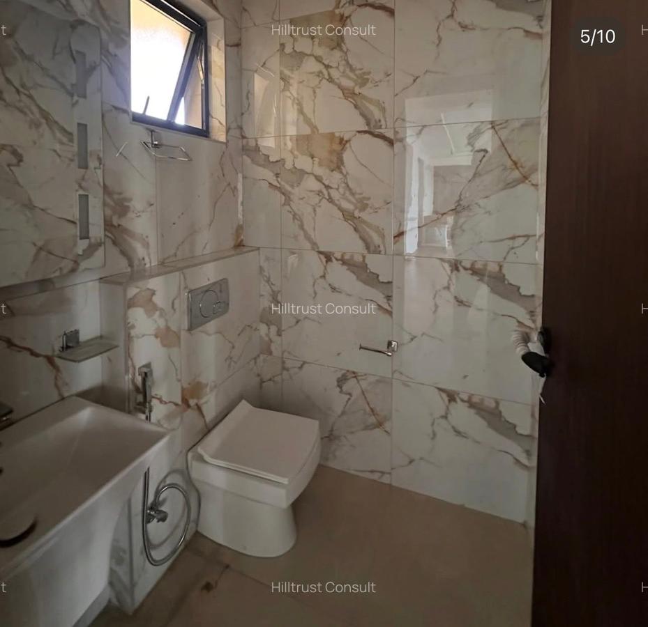 2 Bed Apartment with En Suite in Brookside - 10