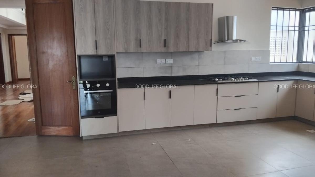 5 Bed House with En Suite at Loresho - 13