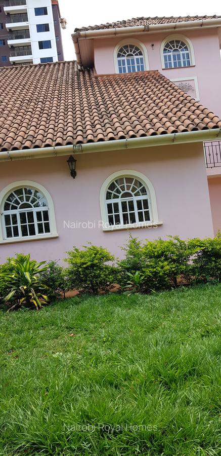 5 Bed Townhouse with En Suite at Gichugu Road - 5