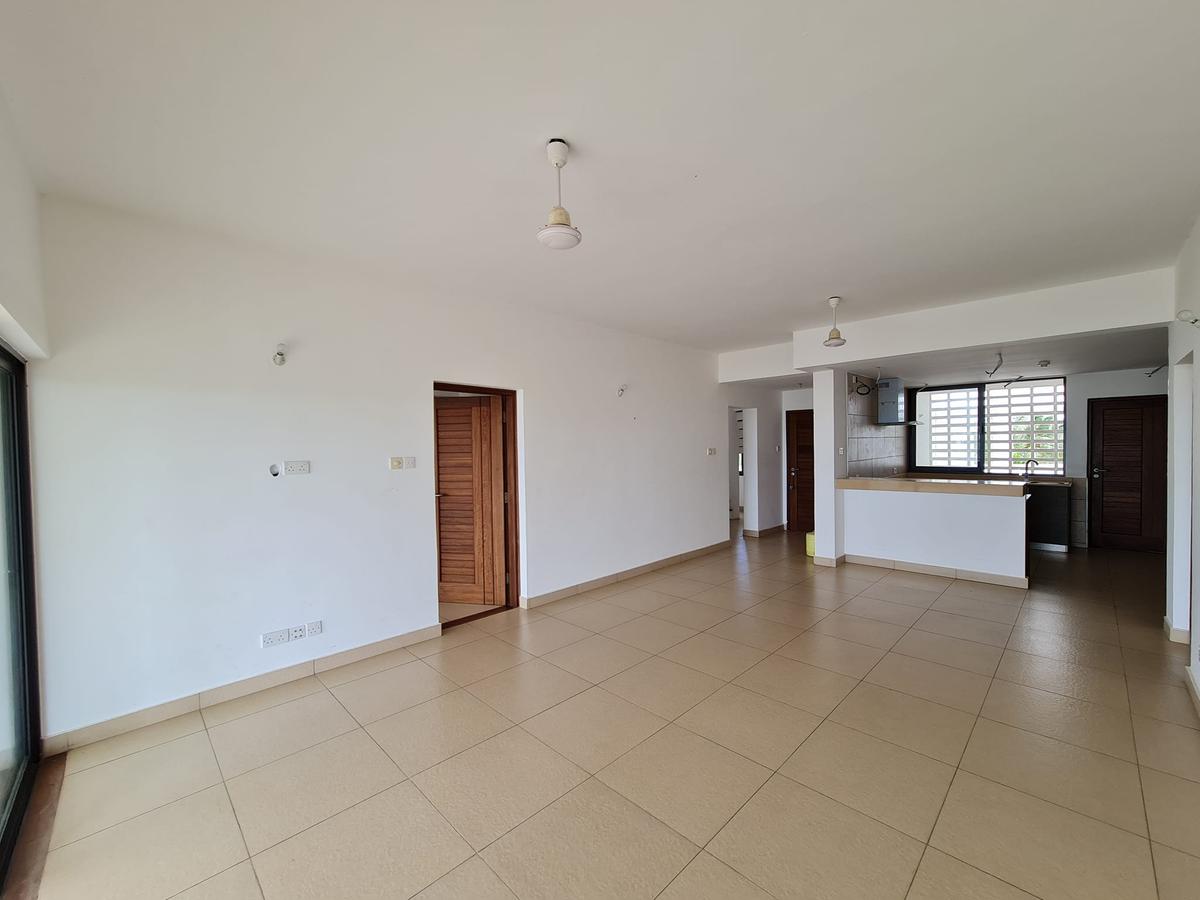 3 Bed Apartment with En Suite in Nyali Area - 13