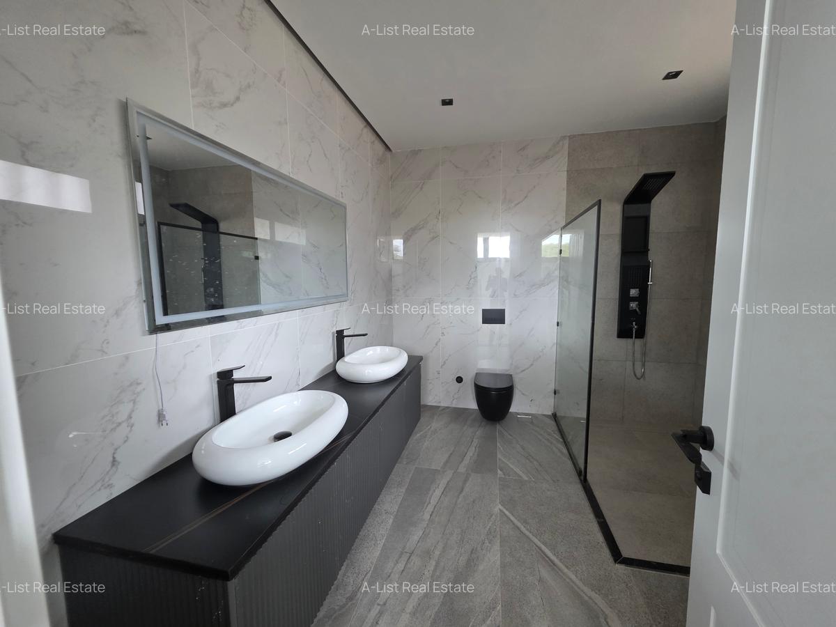 5 Bed Villa with En Suite at Chalbi Drive - 16