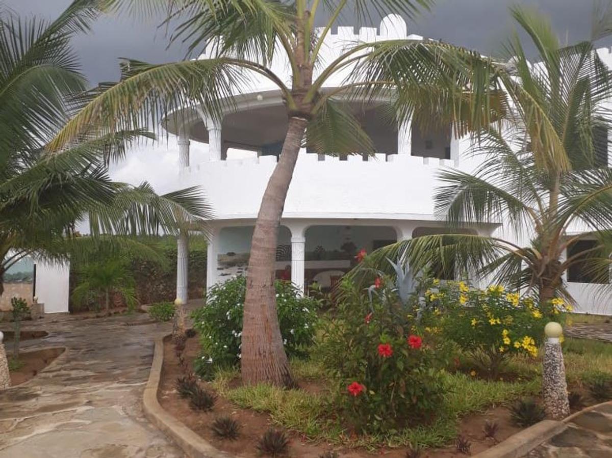 4 Bed House in Watamu - 1