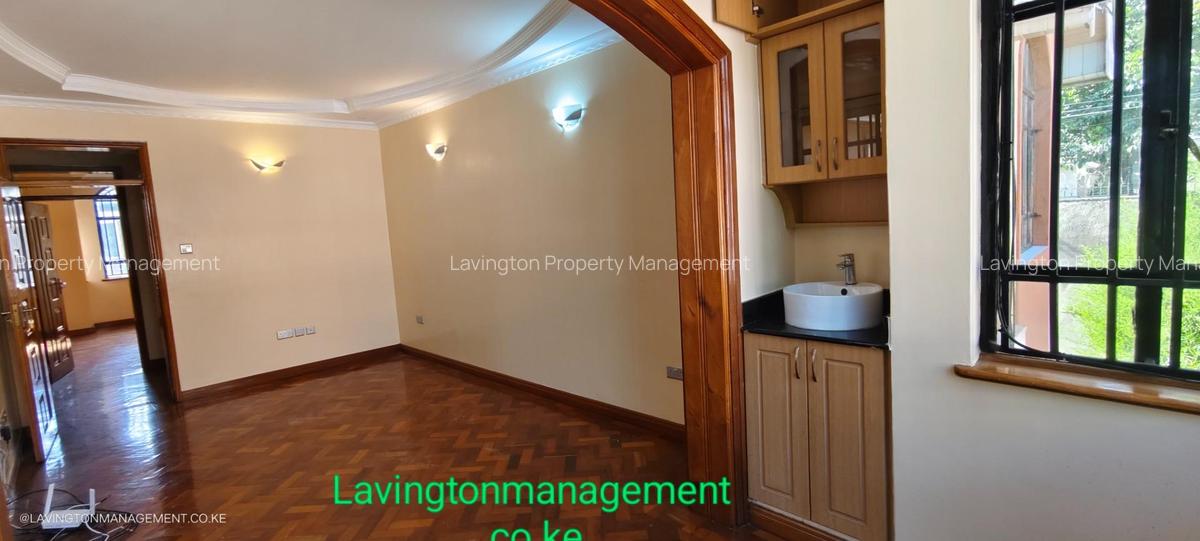 4 Bed House with En Suite at Lavington Green - 14