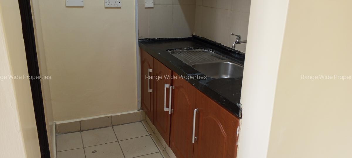 Bedsitter at Makueni Road - 6