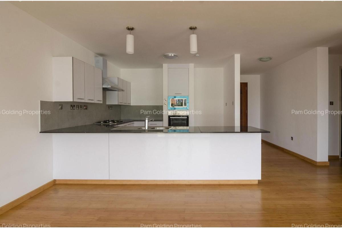 3 Bed Apartment with En Suite in Thika Road - 4