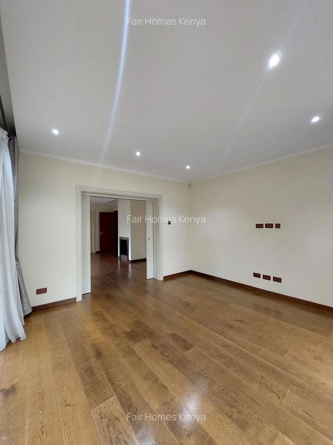 5 Bed Townhouse with En Suite at Convent Drive - 17