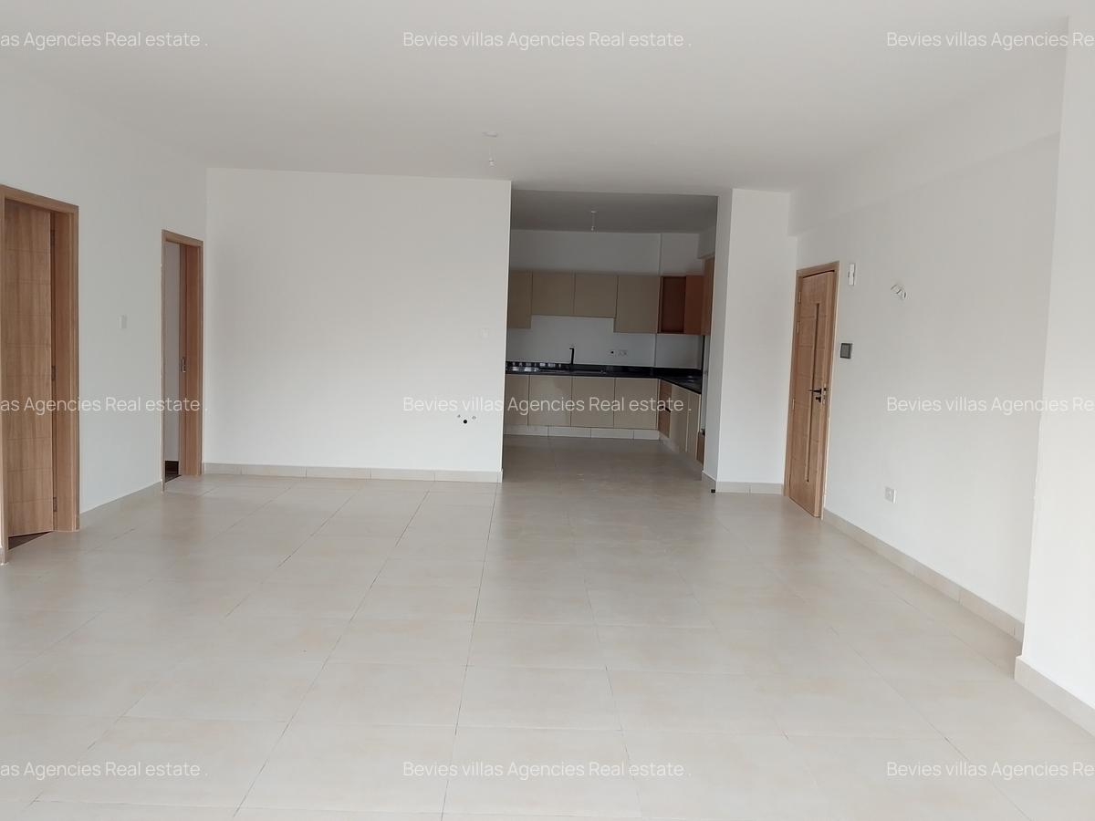 3 Bed Apartment with En Suite at Parklands - 7
