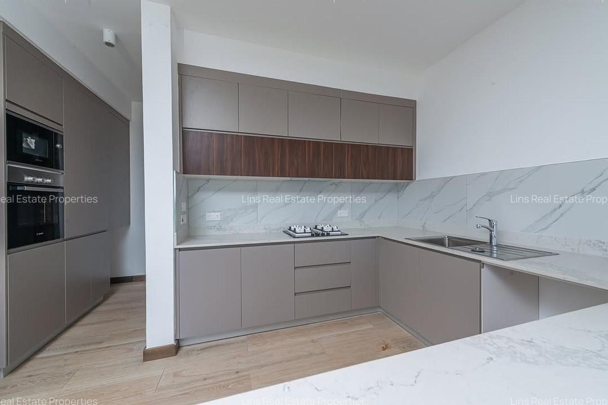 2 Bed Apartment with En Suite in Rosslyn - 5