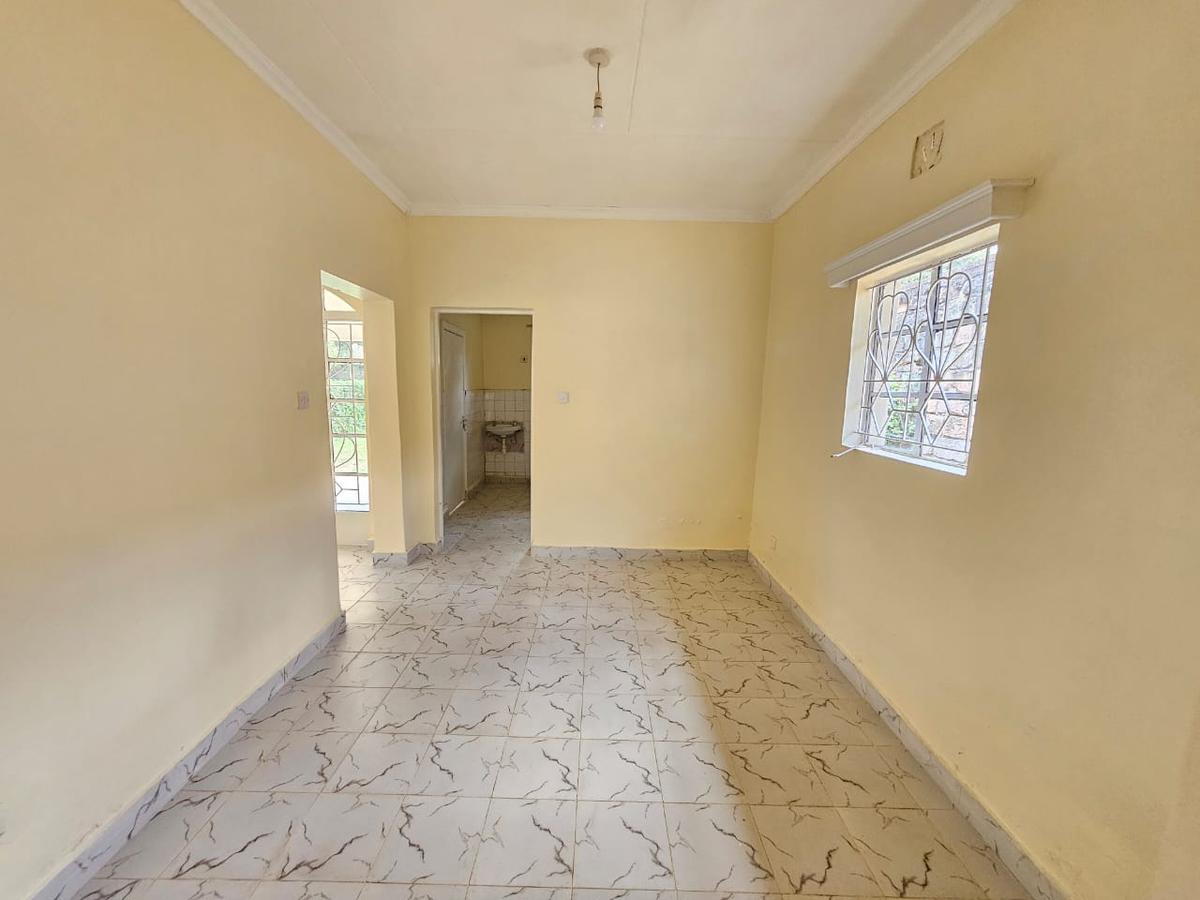 Commercial Property with Service Charge Included in Lavington - 5