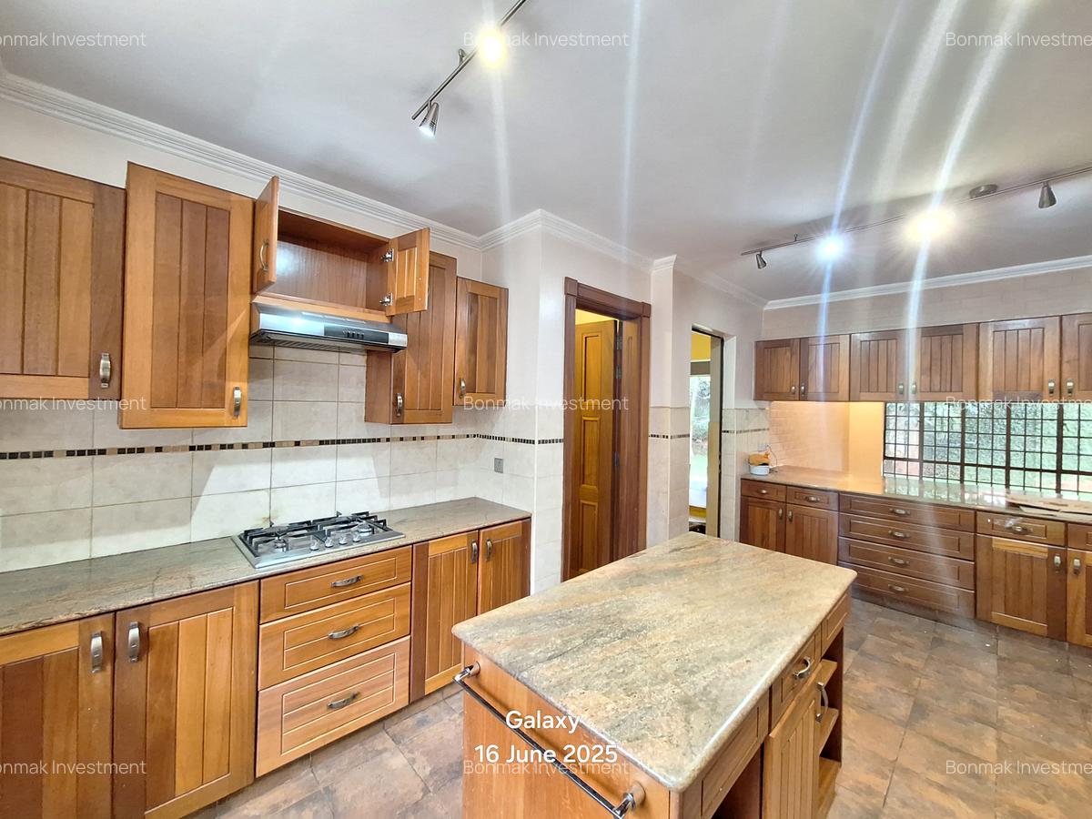 4 Bed Townhouse with En Suite at French Embassy - 6