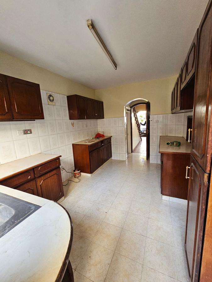 4 Bed Townhouse with En Suite at Kileleshwa - 14